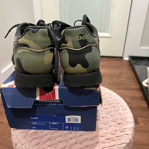 Men’s size 10 army fatigue Reebok - Picture 2 of 4